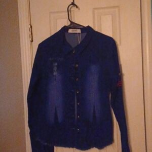 Woman collar shirt